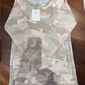 Stella & Dot Beige Camouflage Top